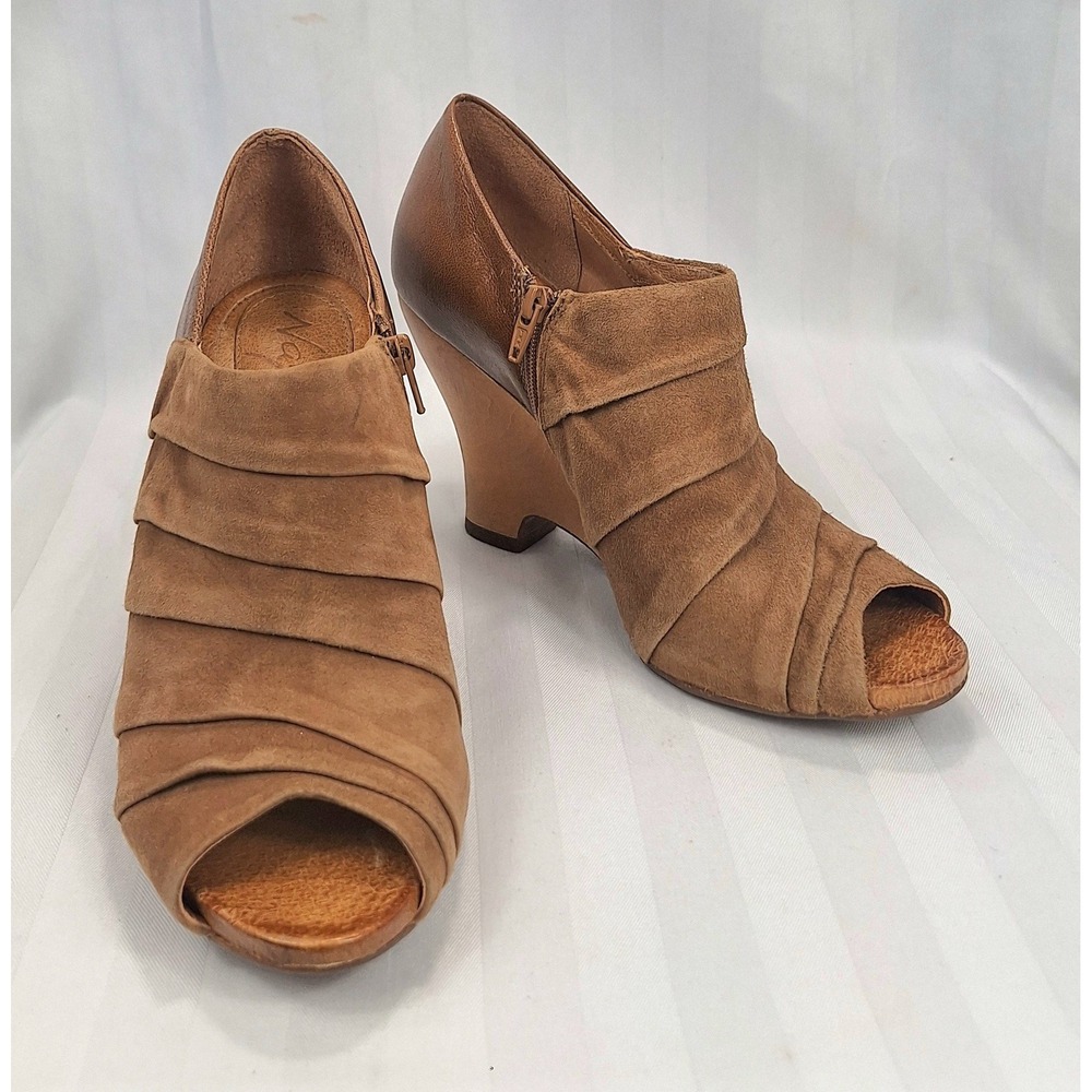 Naya Genesis Brown Suede Leather‎ Pleated Peep Toe Wedge Booties Shoes 8M
